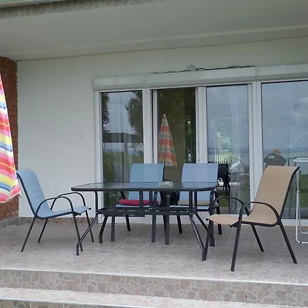 Vizparti Szántód